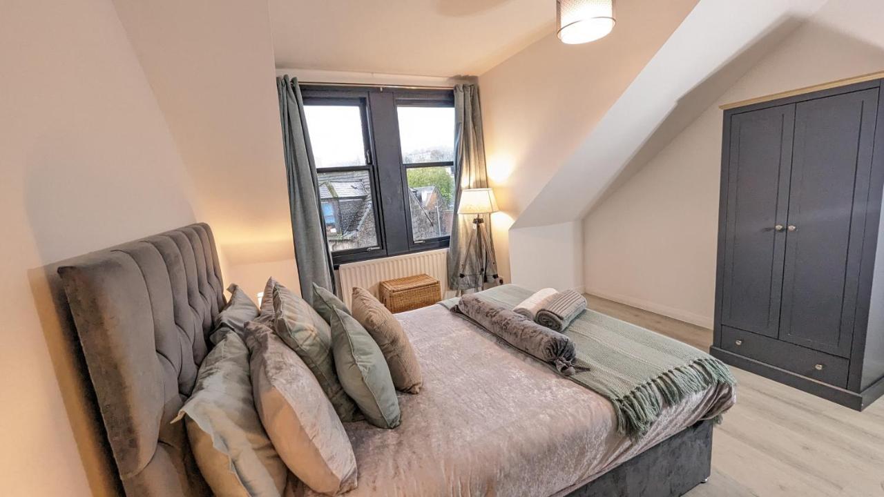 Lovely 2 Bedroom Apartment In Central Location Greenock Kültér fotó