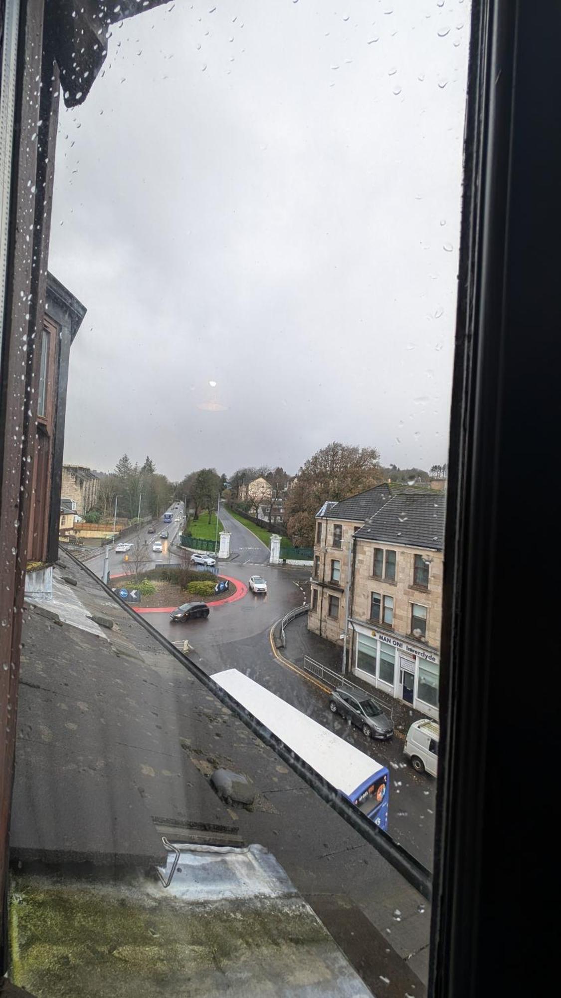 Lovely 2 Bedroom Apartment In Central Location Greenock Kültér fotó